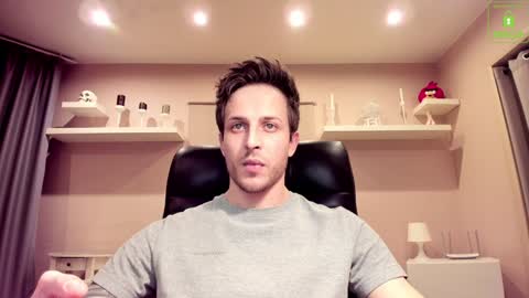 Snapshot of chriscarrey chatting on 12.13.24 Chris online show from 12.13.24