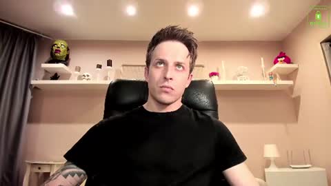 Snapshot of chriscarrey chatting on 06.16.26 Chris online show from 06.16.26