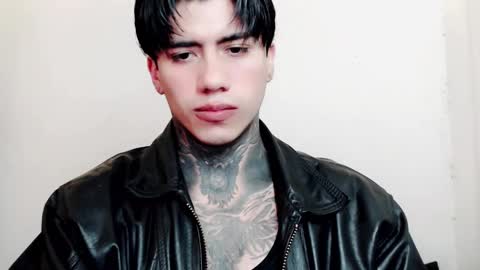 Snapshot of chriss_opp chatting on 09.11.25 CHRIS  INDEPENT MODEL online show from 09.11.25