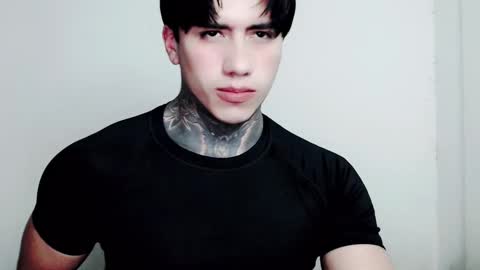 Snapshot of chriss_opp chatting on 09.17.25 CHRIS  INDEPENT MODEL online show from 09.17.25