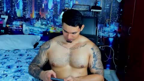 Chriss Stewart online show from 10.03.25