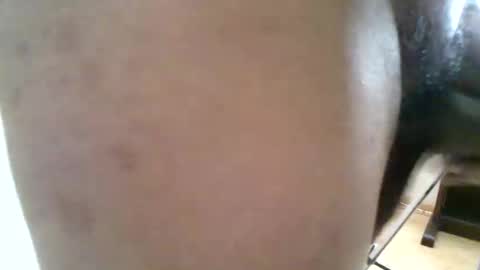 Snapshot of chrisswift3000ad chatting on 12.22.25 chrisswift3000ad online show from 12.22.25