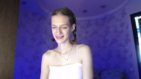 Snapshot of chrissy_joyful chatting on 07.04.26 chrissy_joyful online show from 07.04.26