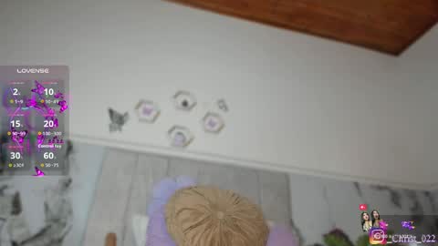 Snapshot of christal_cutee chatting on 04.26.26 Christal online show from 04.26.26