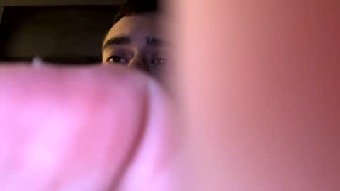 Snapshot of christian_autumn420 chatting on 08.04.26 Tip me online show from 08.04.26