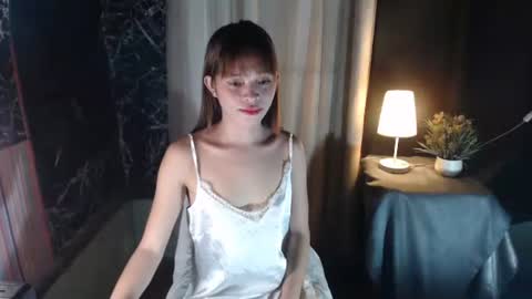 Snapshot of christin_gray chatting on 09.17.25 christin_gray online show from 09.17.25