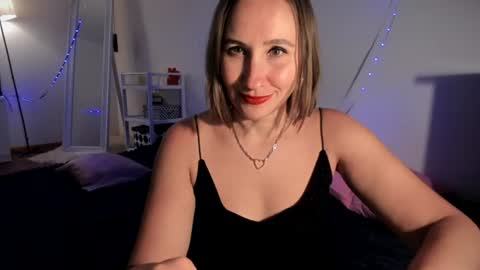 Snapshot of christina_rosse chatting on 07.14.26 christina rosse online show from 07.14.26
