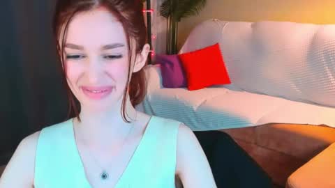Snapshot of christinaconteeree chatting on 05.07.26 christinaconteeree online show from 05.07.26