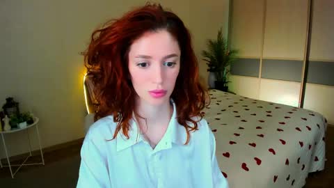 Snapshot of christinaconteeree chatting on 05.29.26 christinaconteeree online show from 05.29.26