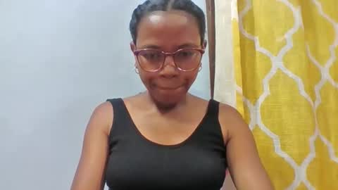 Snapshot of christinah262488 chatting on 03.21.26 christinah262488 online show from 03.21.26