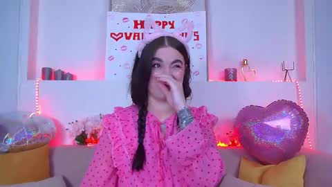 Christina online show from 02.14.25