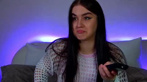 Christina online show from 02.24.25