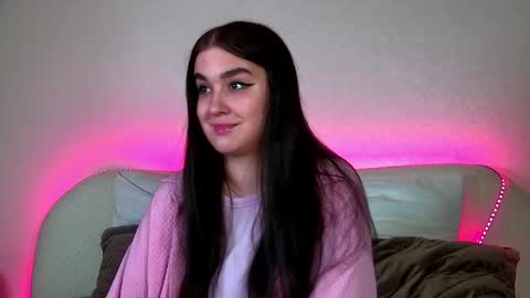 Christina online show from 02.25.25