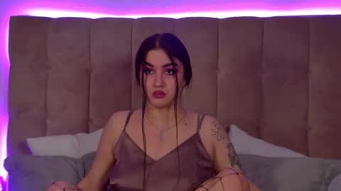 Christina online show from 11.22.25