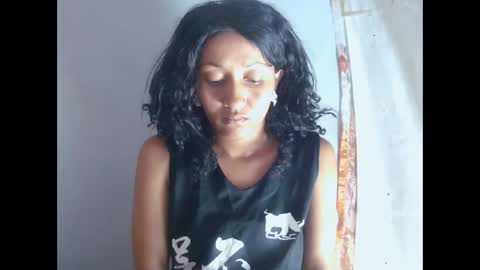 Snapshot of christine213 chatting on 11.08.25 christine213 online show from 11.08.25