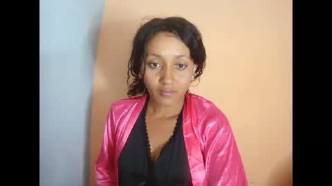 Snapshot of christine213 chatting on 11.12.25 christine213 online show from 11.12.25