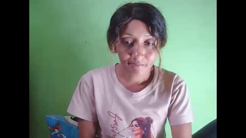 Snapshot of christine213 chatting on 01.12.26 christine213 online show from 01.12.26