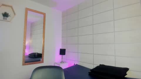 Christine  online show from 03.19.26