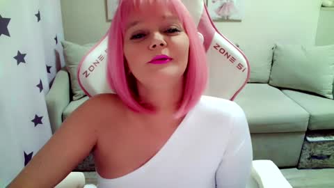 Christi online show from 02.09.25