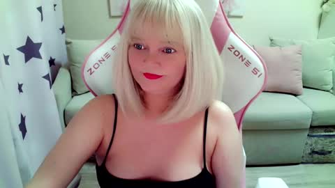 Christi online show from 09.17.25