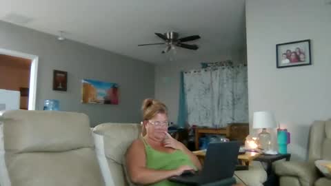 Snapshot of christopher_rain chatting on 06.13.26 Christopher Rain online show from 06.13.26
