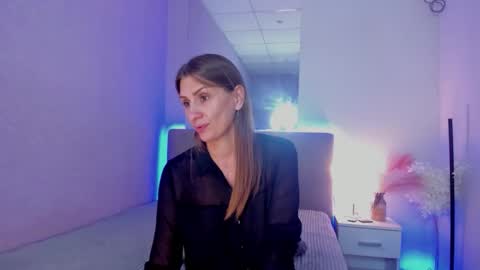 ChristyBrooks online show from 09.11.25