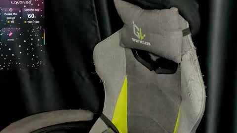 christyw3b online show from 11.25.25