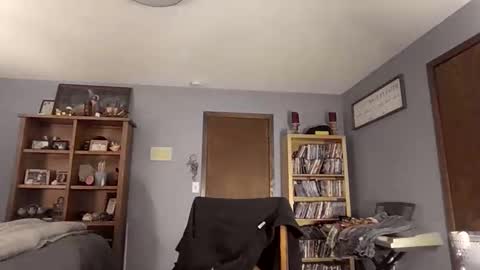 chrisw8121 online show from 03.04.26