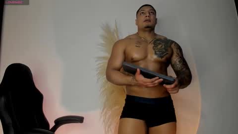 chrizmacgregor online show from 10.10.25