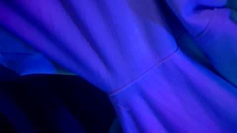 Snapshot of chronicvibez chatting on 01.11.26 chronicvibez online show from 01.11.26