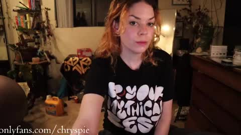 Snapshot of chrysanthulu chatting on 05.16.26 Chrys online show from 05.16.26