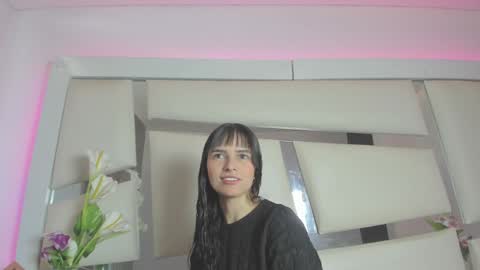 instagram chrystaljade.1 online show from 12.19.24