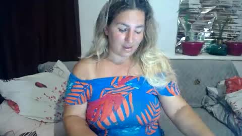 Snapshot of chrystalbella chatting on 08.05.26 Diana online show from 08.05.26