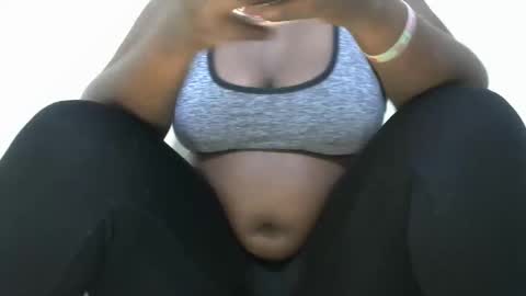 DivaDee online show from 12.14.25