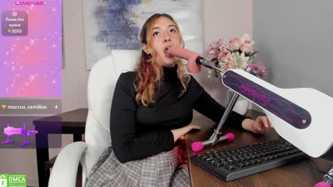 Vanesa online show from 12.18.24