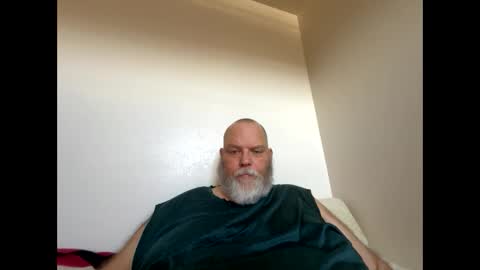 Snapshot of chubbyluvr42 chatting on 09.10.25 chubbyluvr42 online show from 09.10.25