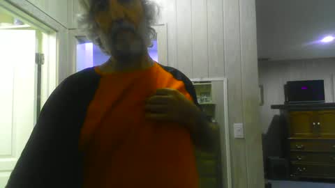Snapshot of chuck354139 chatting on 01.02.25 chuck354139 online show from 01.02.25
