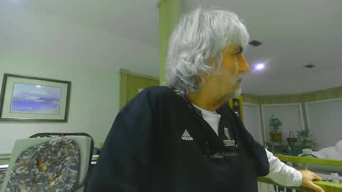 Snapshot of chuck354139 chatting on 01.10.25 chuck354139 online show from 01.10.25