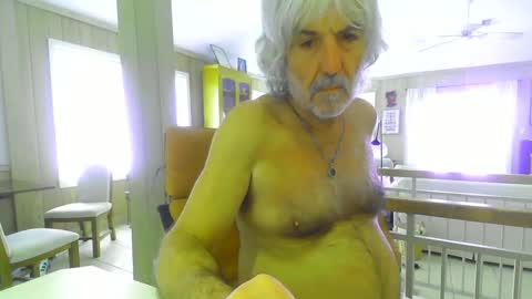 Snapshot of chuck354139 chatting on 01.27.25 chuck354139 online show from 01.27.25