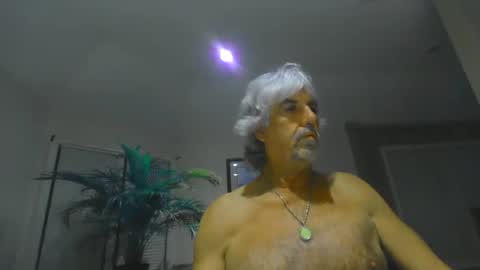 Snapshot of chuck354139 chatting on 02.17.25 chuck354139 online show from 02.17.25