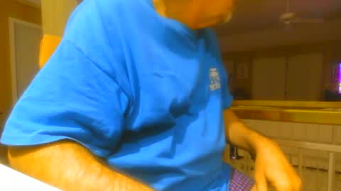 Snapshot of chuck354139 chatting on 02.25.25 chuck354139 online show from 02.25.25