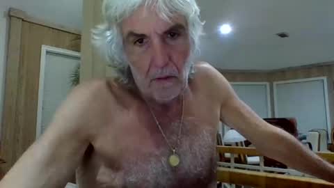 Snapshot of chuck354139 chatting on 09.10.25 chuck354139 online show from 09.10.25
