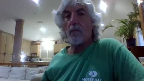 Snapshot of chuck354139 chatting on 10.05.25 chuck354139 online show from 10.05.25