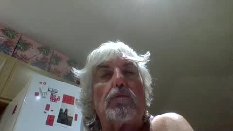 Snapshot of chuck354139 chatting on 10.14.25 chuck354139 online show from 10.14.25