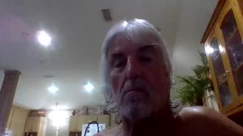 Snapshot of chuck354139 chatting on 10.20.25 chuck354139 online show from 10.20.25