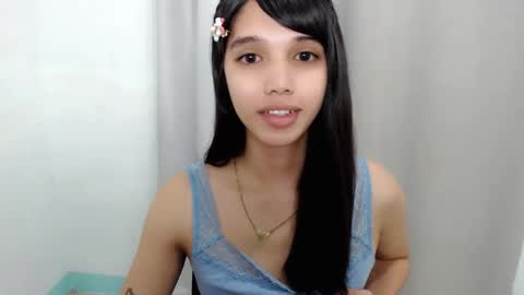 Snapshot of cici_02 chatting on 10.11.25 call me Cici online show from 10.11.25