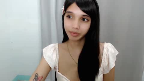 Snapshot of cici_02 chatting on 10.14.25 call me Cici online show from 10.14.25