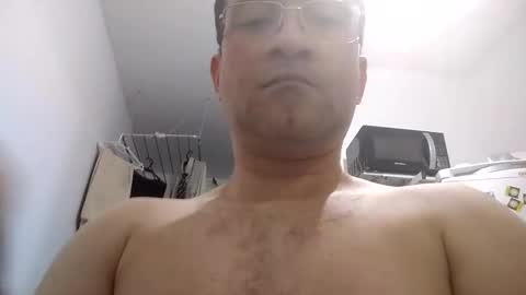 Snapshot of cidgozo chatting on 10.13.25 cidgozo online show from 10.13.25