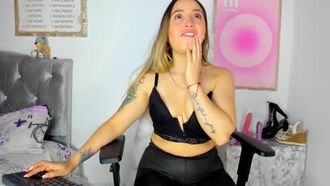 Ciindy Lovers online show from 11.30.25