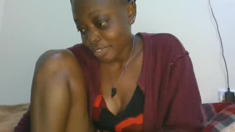 Snapshot of cilia_petite chatting on 04.27.26 cilia petite online show from 04.27.26